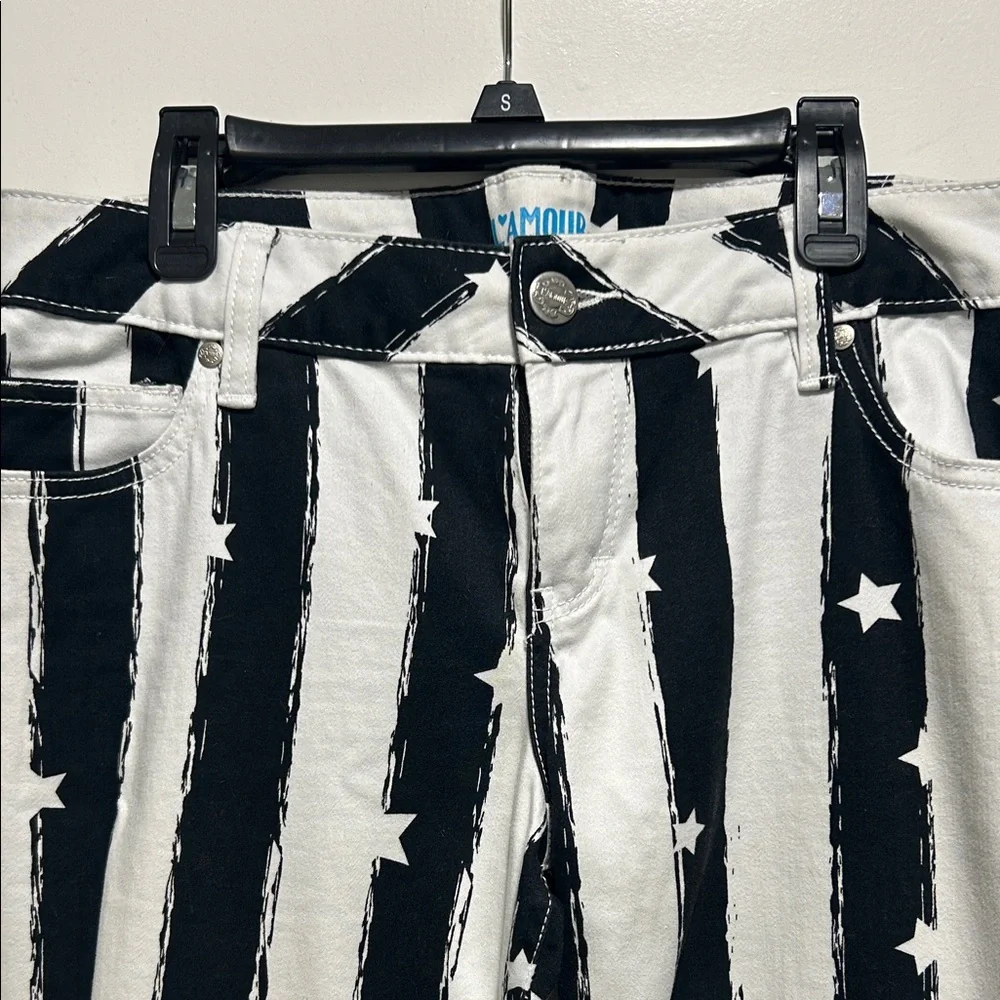 L'Amour Black and White Star Striped Straight Leg Jeans - Picture 2 of 5